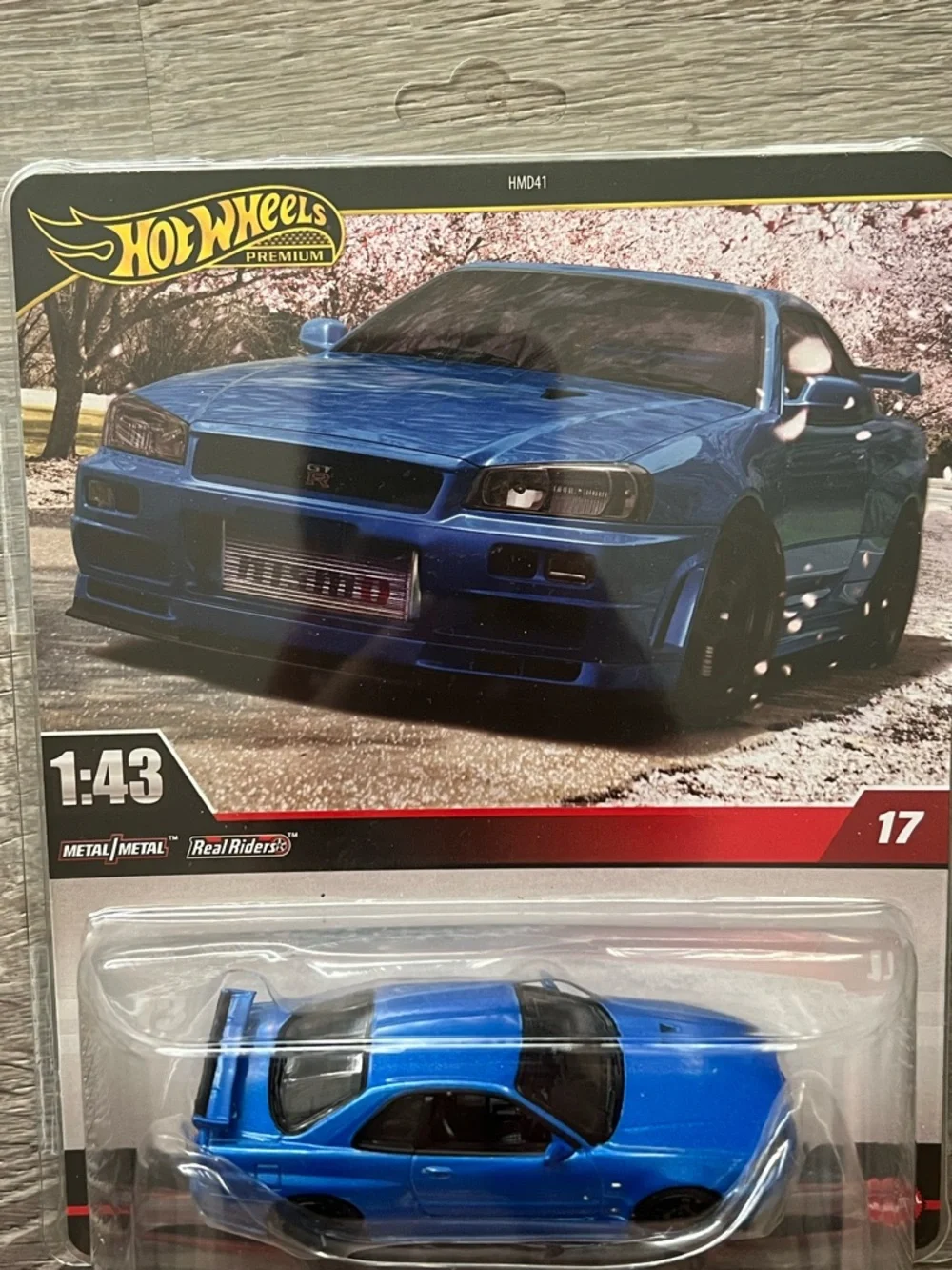 Hot Wheels Premium Nismo GT-R LM Nissan Skyline GT-R 1:43 Metal Die-Cast Car Lot